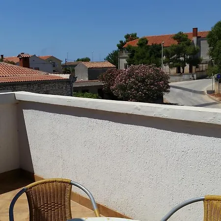 Vera Apartment