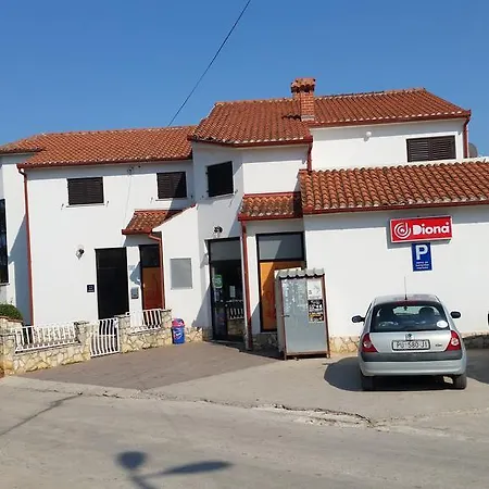 Vera Apartment
