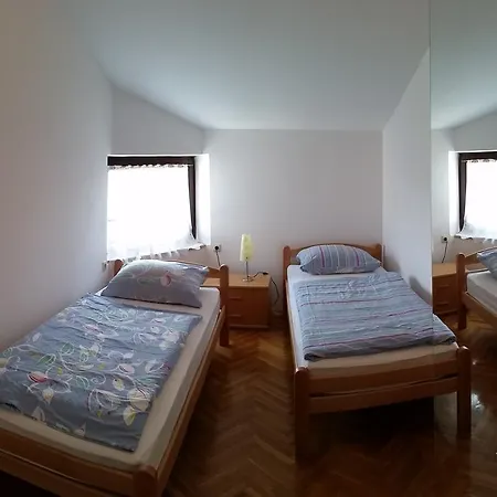 Apartment Vera *